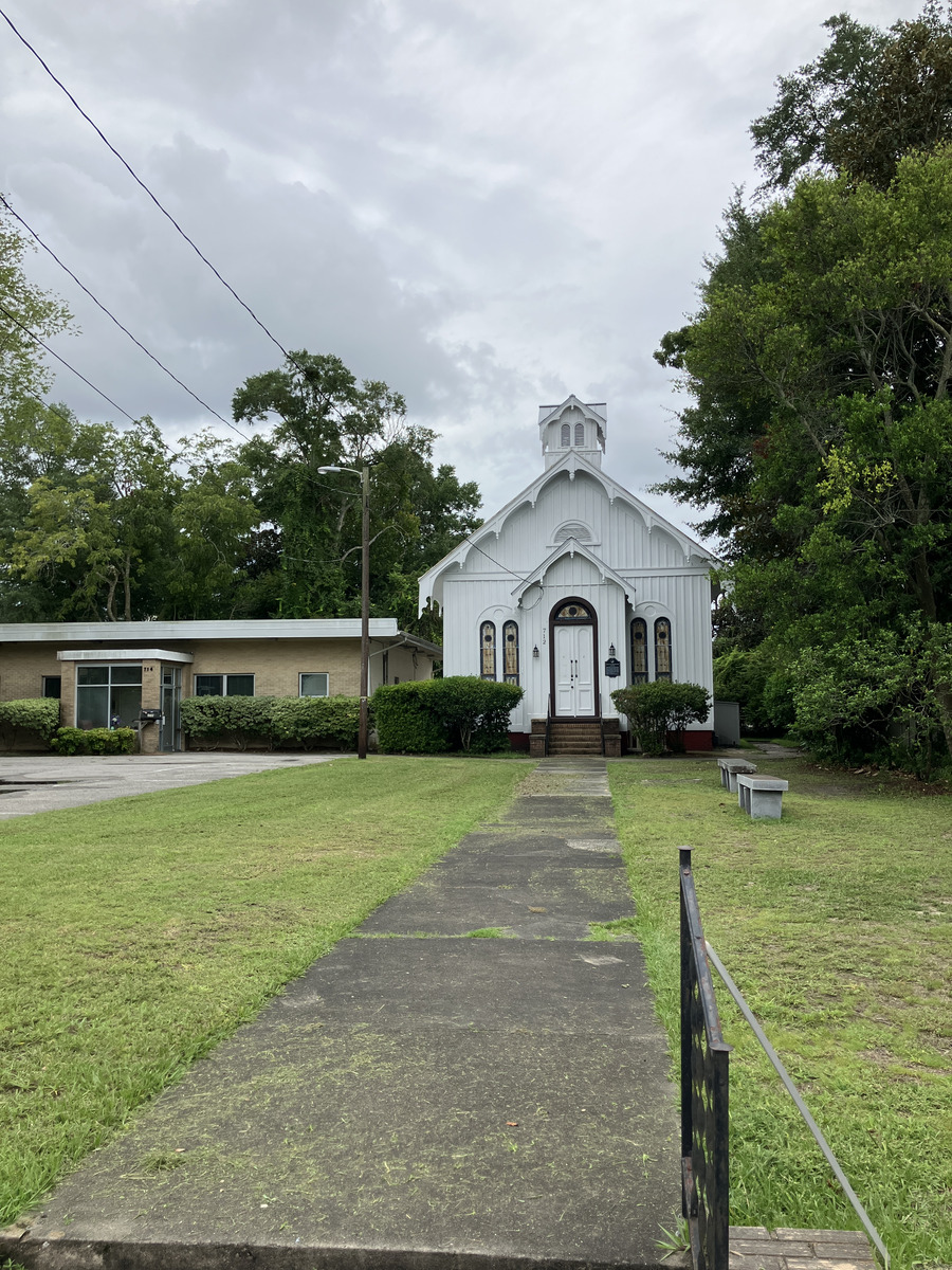 Chestnut Street Presbyterian Church: approach from chestnut street