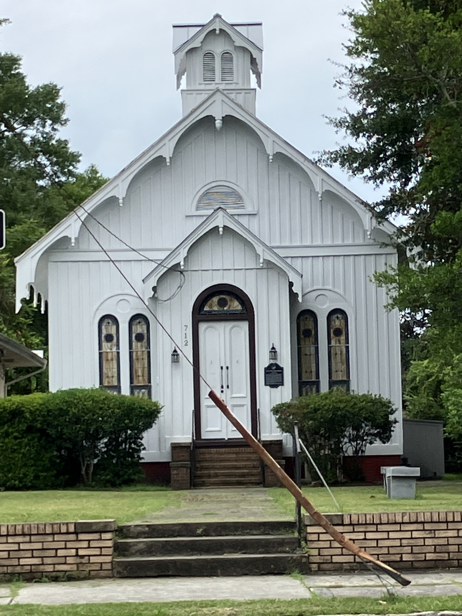 Chestnut Street Presbyterian Church: front elevation from the sidewalk